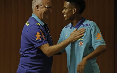 Seleção se apresenta em Brasília para jogo das Eliminatórias na quinta