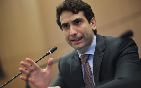 Canais de transmissão da política monetária têm menor fluidez no Brasil, diz Galípolo