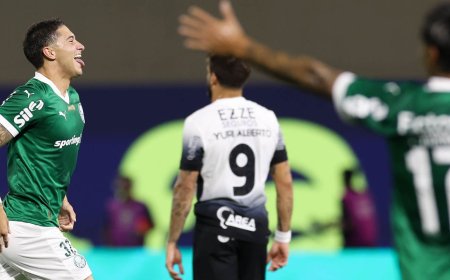 Em noite de uruguaios, Palmeiras vence clássico com Corinthians