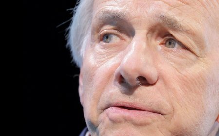 Ray Dalio diz que guerra comercial de Trump colocou EUA “perto de uma recessão”