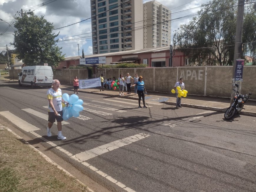APAE  faz mobilização no Dia de Conscientização do Autismo