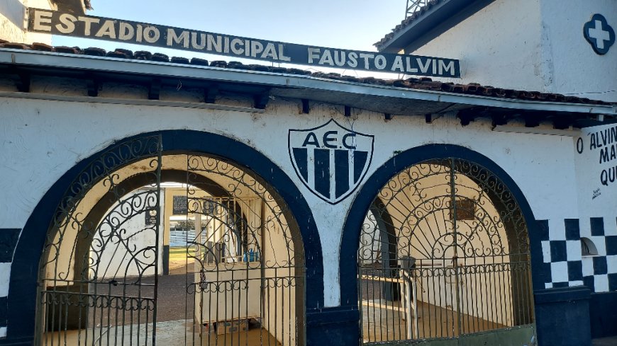Prefeitura notifica Araxá Esporte para desocupar estádio Fausto Alvim