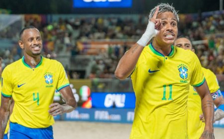 De forma dramática, Brasil vence Itália no Mundial de futebol de praia