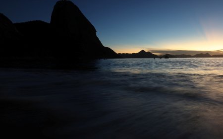 Setor de serviços do Brasil volta a contrair em abril por demanda fraca, mostra PMI