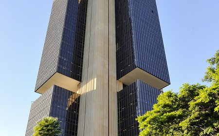 Com elevação do IOF, XP não espera mais alta da Selic e projeta 14,75% até fim do ano