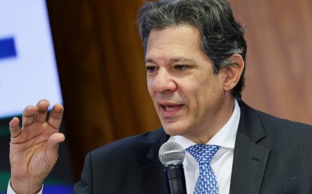 Governo está tentando “virar a página” do déficit primário estrutural, diz Haddad