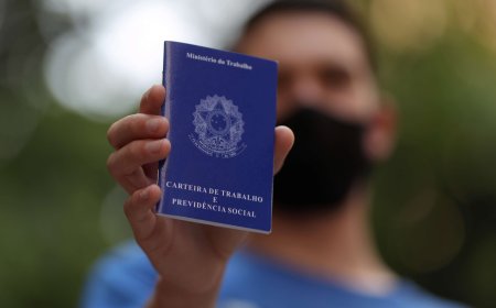 Desemprego fica abaixo do esperado no tri até abril com recorde em carteira assinada