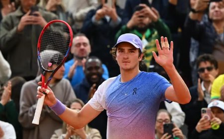 João Fonseca cai, mas duplas brasileiras vencem em Roland Garros