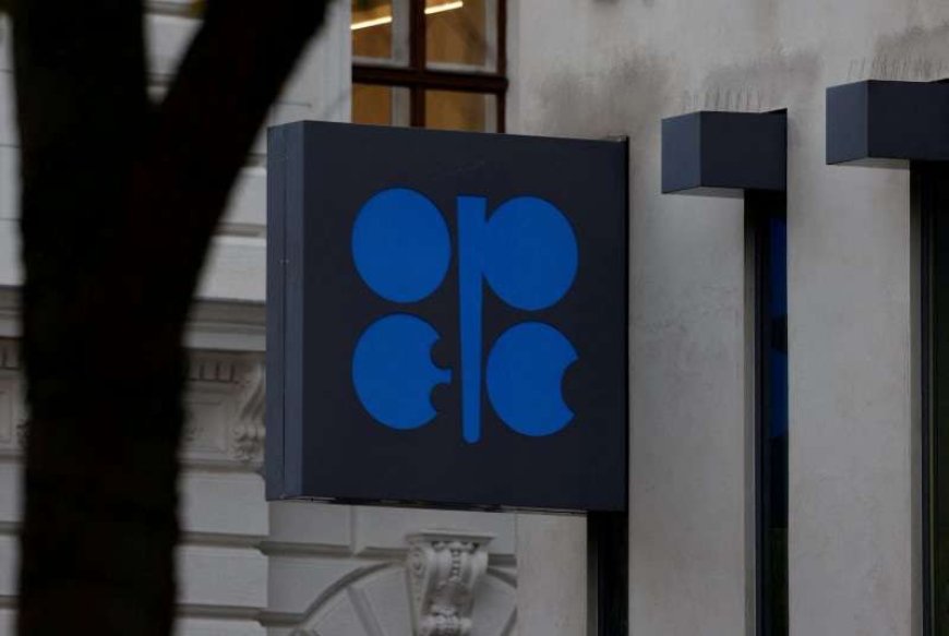 OPEP+ concorda com mais um aumento acelerado da produção de petróleo para junho