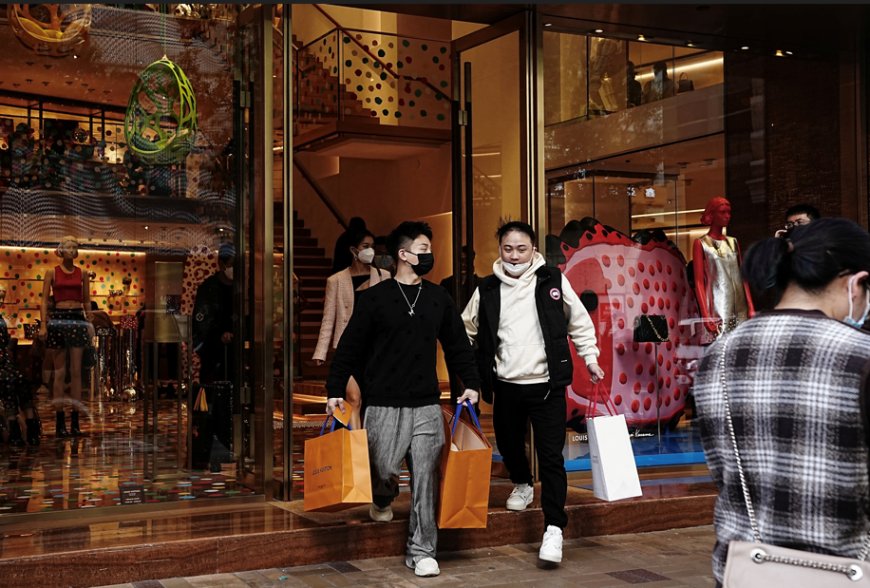 PMI/Caixin: Crescimento de serviços na China tem menor nível em 7 meses por tarifas
