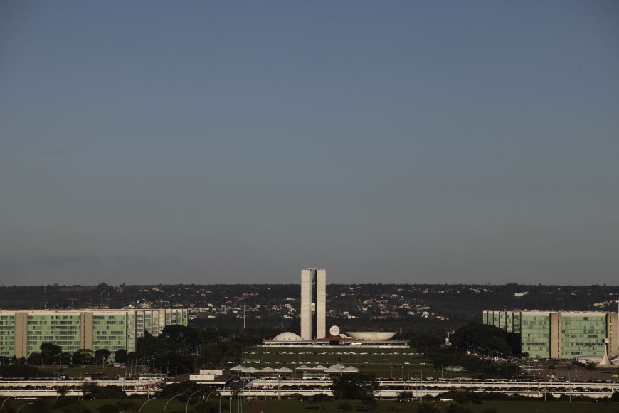 Governo avalia mudar leis para reduzir fluxo de precatórios de servidor e Previdência