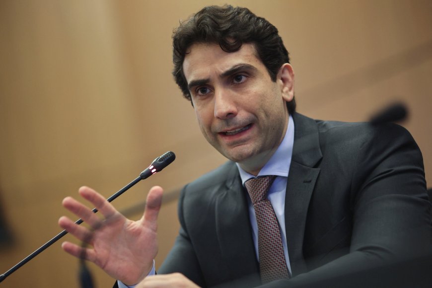 Galípolo defende juros em nível “bastante restritivo” por “bastante tempo”