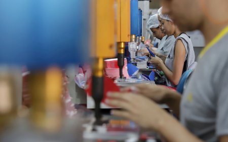 Emprego industrial cai pela primeira vez em 18 meses em abril, revela CNI