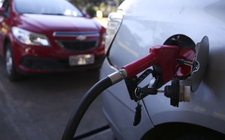 Possível alta do petróleo por guerra pode chegar no seu bolso. Entenda como
