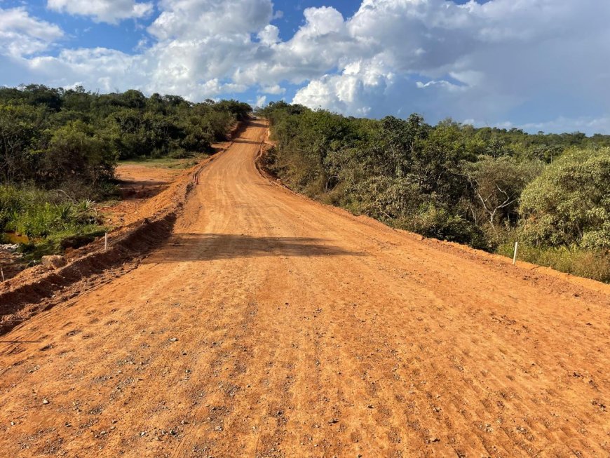 Pavimentação da Subida da Iara, na região da Antinha, entra na reta final