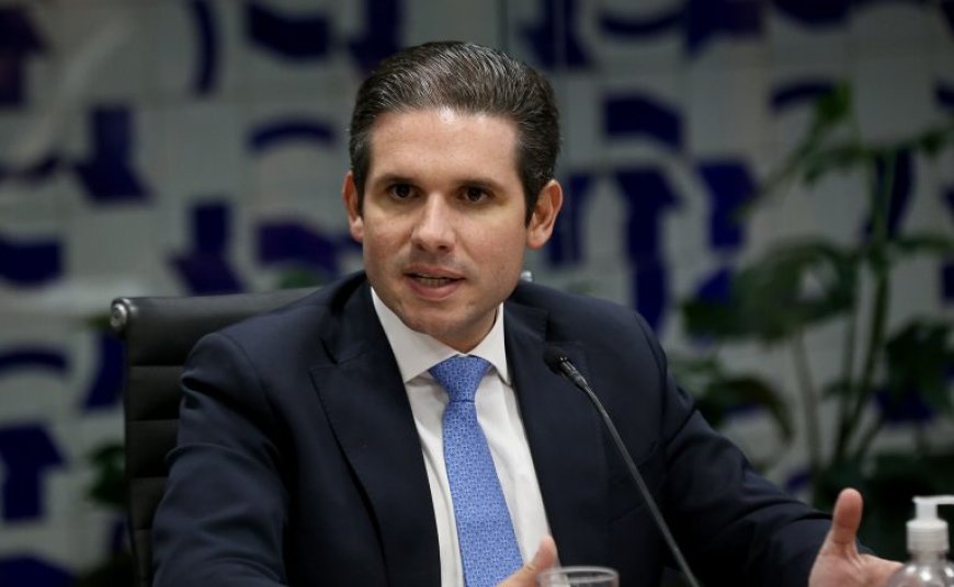 “Arrecadar sem cortar gastos não funciona”, diz Motta antes de Câmara receber Haddad