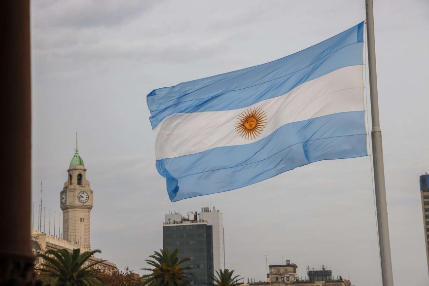 Viagens de ônibus do Brasil para a Argentina despencam 80% em 2024