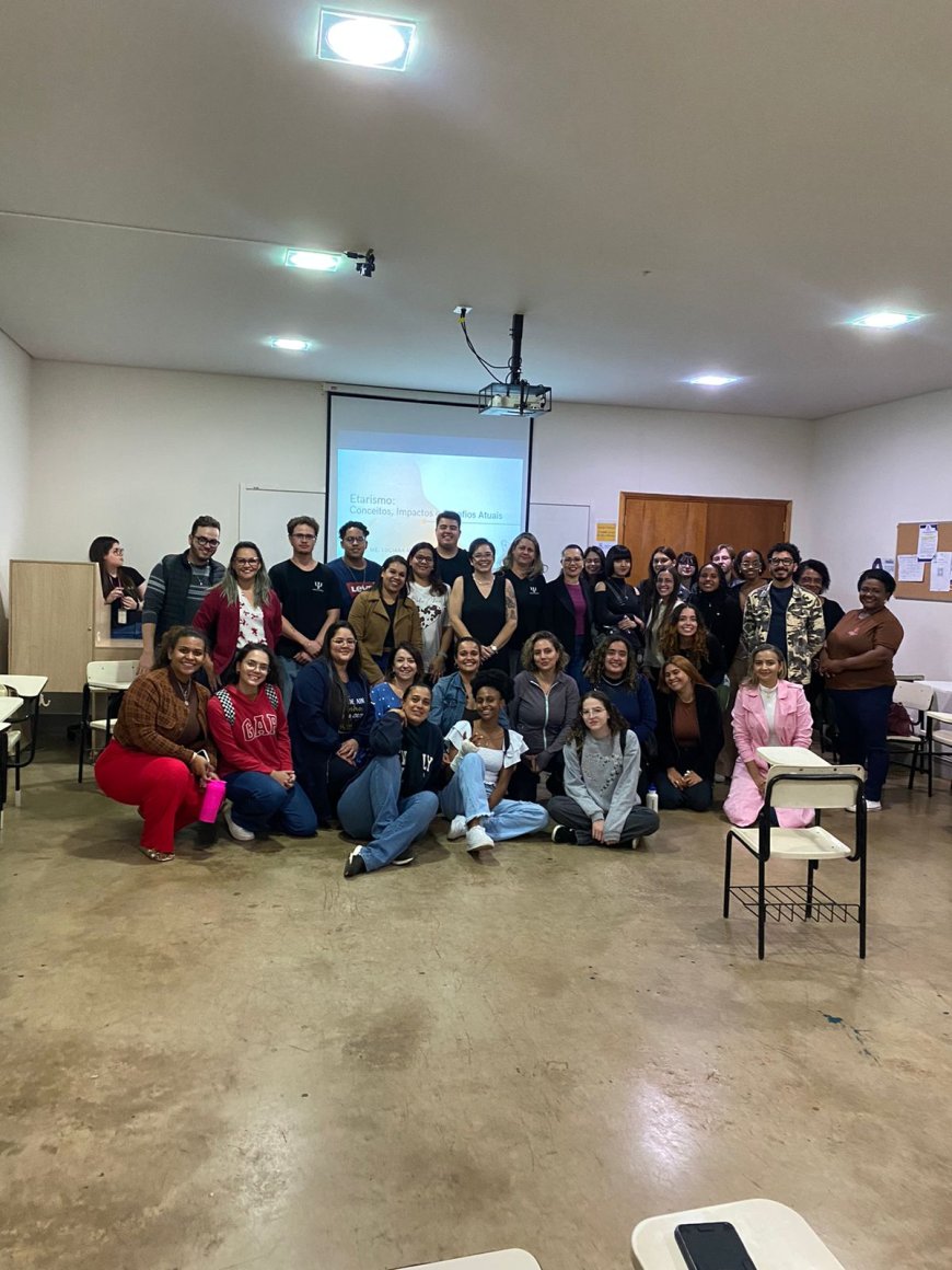 Curso de psicologia do UNIARAXÁ promove roda de conversa sobre Linguagem Digital.