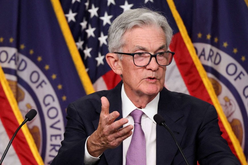 Incerteza sobre panorama econômico caiu, após pico com tarifas em abril, diz Powell