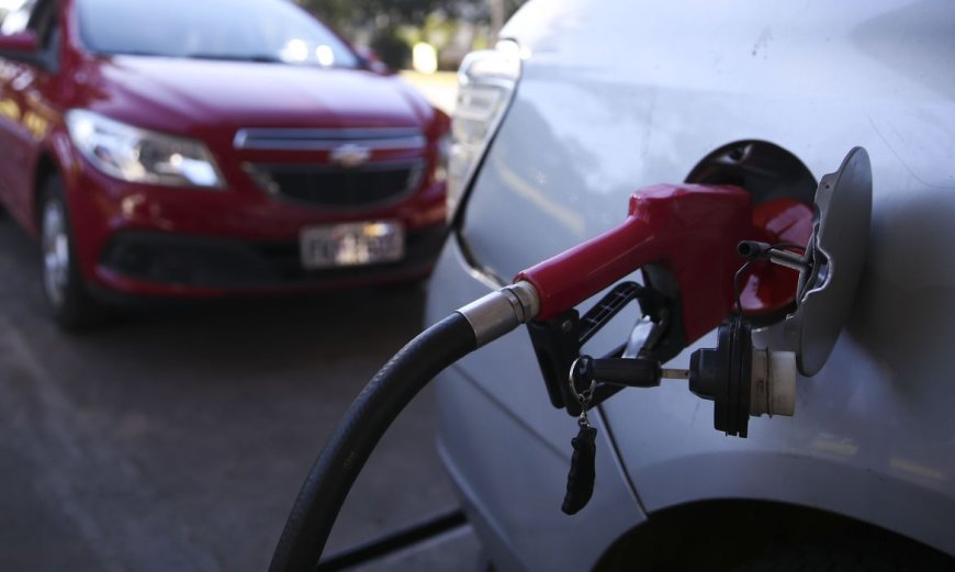 Possível alta do petróleo por guerra pode chegar no seu bolso. Entenda como