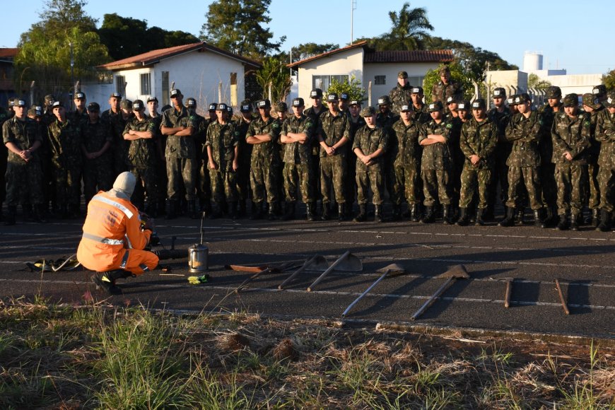 Treinamento de primeiros socorros e combate a incêndios
