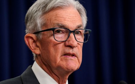 Maioria de nós sente que poderemos reduzir juros em algum momento no ano, diz Powell