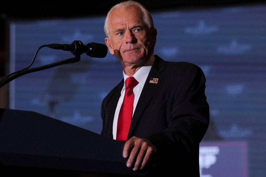 Navarro retoma críticas a Powell e culpa juros altos por perdas à economia dos EUA