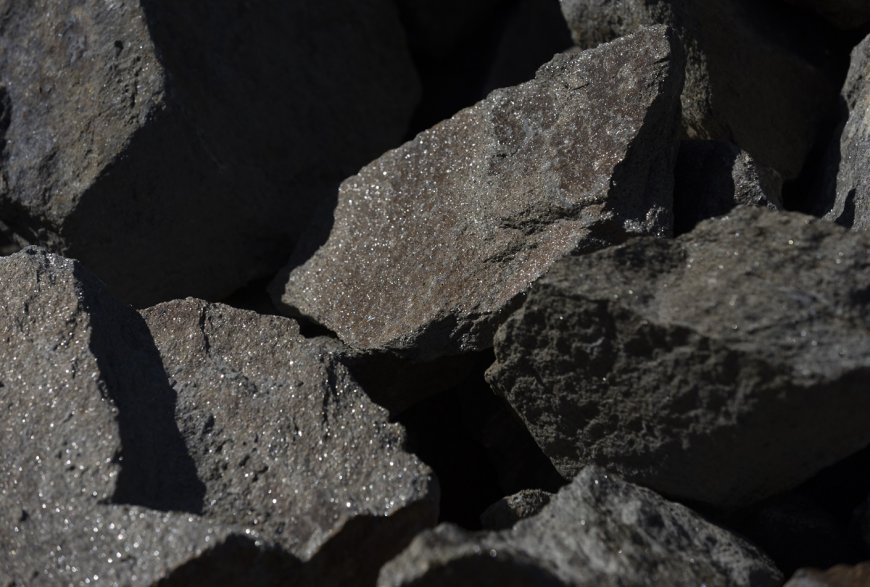 EUA devem impor tarifa de 93,5% sobre material para baterias da China