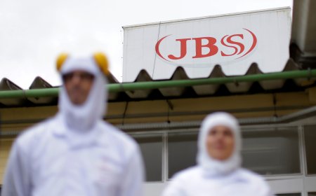 JBS fecha parceria com governo federal para contratar beneficiários do Bolsa Família