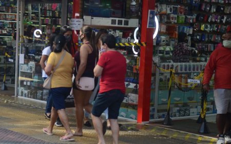 Vendas no varejo do Brasil recuam 0,1% em junho, diz IBGE, pior do que o esperado