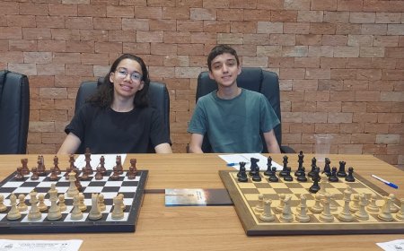 Enxadristas Edgard e Theo fazem dobradinha no torneio em Patrocínio