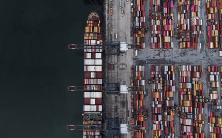 Leilão de terminal no porto de Santos deve ocorrer em dezembro, diz ministro