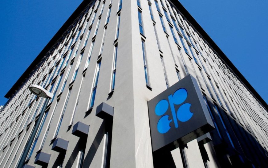 Opep+ eleva produção e pode para aumentar oferta de petróleo um ano antes do previsto