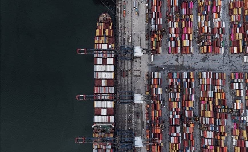 Leilão de terminal no porto de Santos deve ocorrer em dezembro, diz ministro