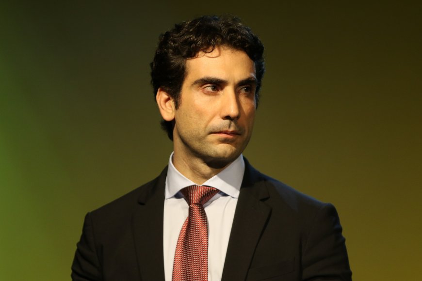 Juro deve permanecer nesse patamar restritivo por um período prolongado, diz Galípolo