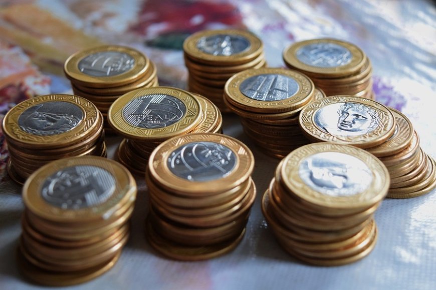 Proposta do Orçamento de 2026 prevê salário mínimo de R$ 1.631