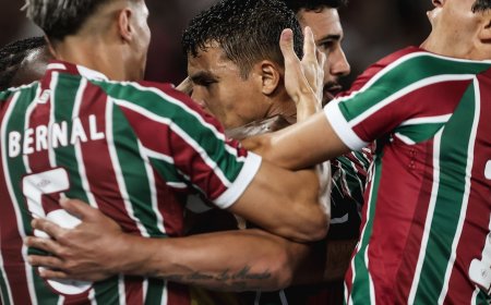 Fluminense derrota Bahia por 2 a 0 e avança na Copa do Brasil