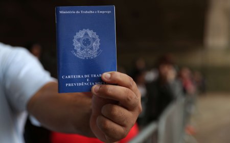 Taxa de desemprego fica em 5,6% até agosto, a menor da série histórica