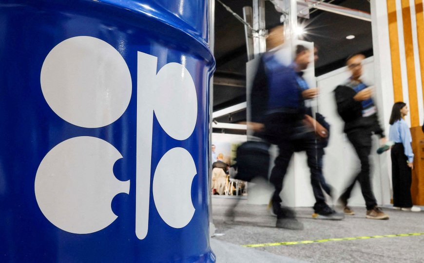 Opep+ considerará novo aumento da produção de petróleo no domingo, dizem fontes