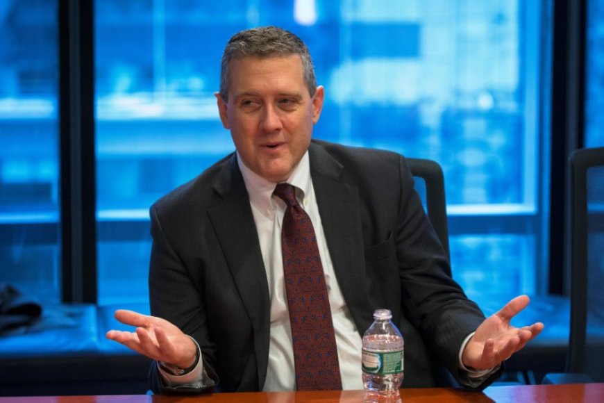 Ex-membro do Fed, Bullard diz que se reuniu com Bessent sobre cargo de chair do Fed