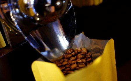 Preço do café arábica sobe 6,5% na semana; açúcar recua