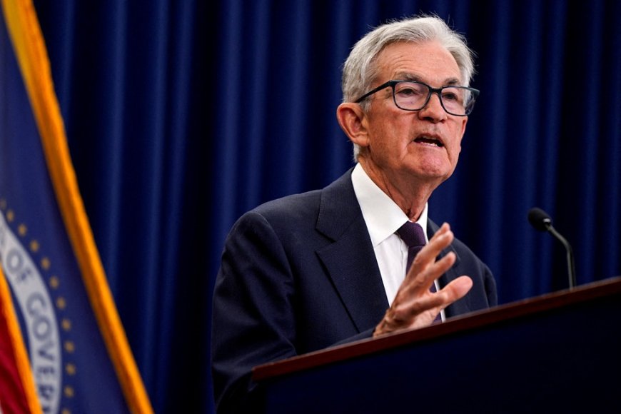 Powell: economia dos EUA está mais firme, mas contratações e demissões baixas seguem