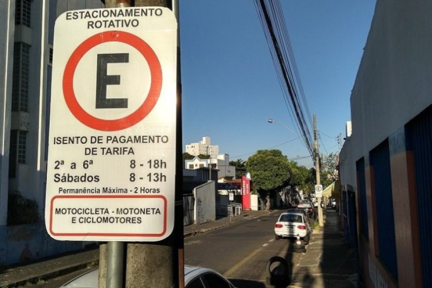 Zona azul de Uberlândia movimenta R$ 400 mil