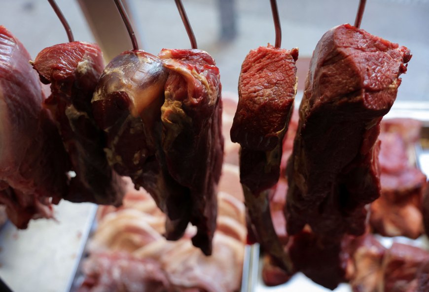 Trump quadruplica cota tarifária para carne bovina argentina para 80 mil toneladas