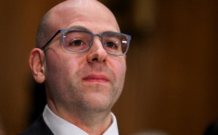 Diretor do Fed alerta para recessão e diz que pretende defender corte de 0,5 ponto