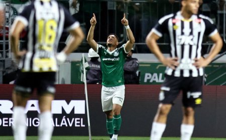 Vitor Roque decide e Palmeiras vence clássico com Santos no Brasileiro