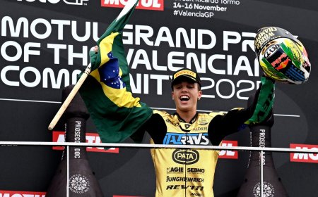 Diogo Moreira conquista Campeonato Mundial de Moto2
