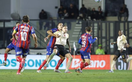 Mirando uma vaga na próxima Libertadores, Bahia recebe o Vasco