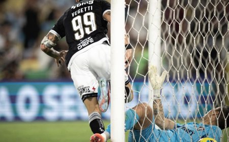 Rayan e Vegetti decidem e Vasco sai em vantagem na Copa do Brasil