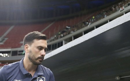 Botafogo anuncia saída do técnico italiano Davide Ancelotti